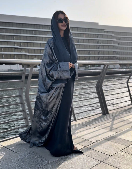 Metallic sheen Abaya Awrah