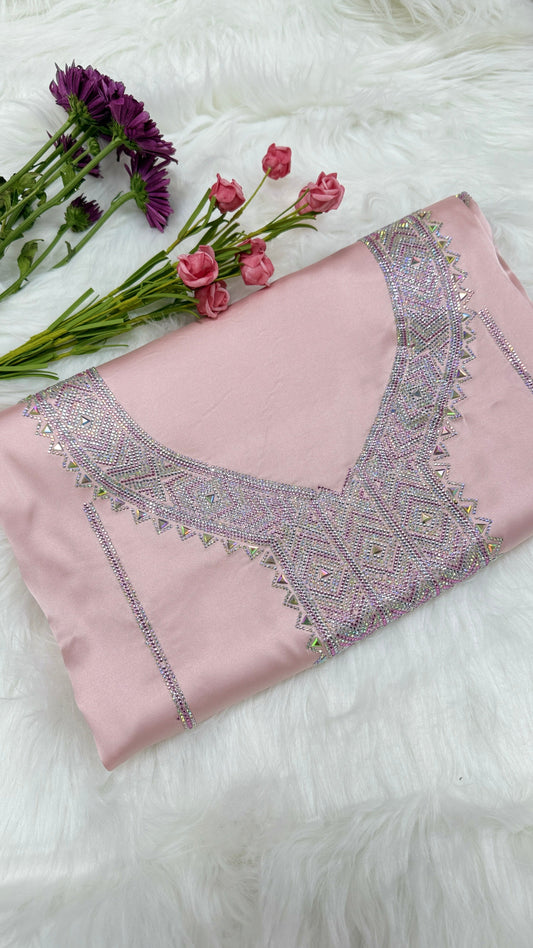 The Essence Mukhawar Awrah